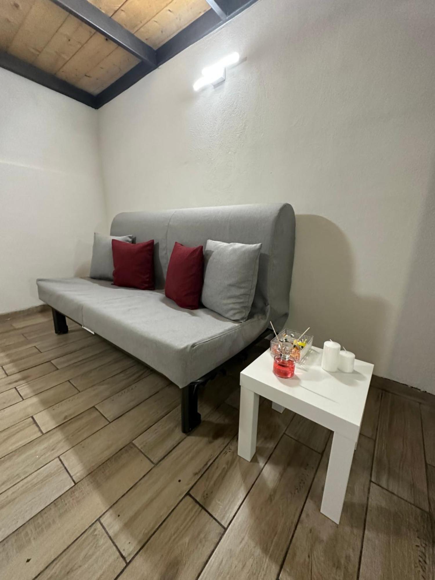 Apartment Aurora House Neapel
