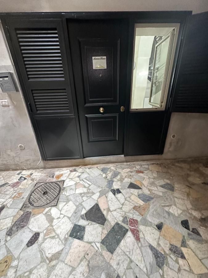 Aurora House Appartamento Napoli