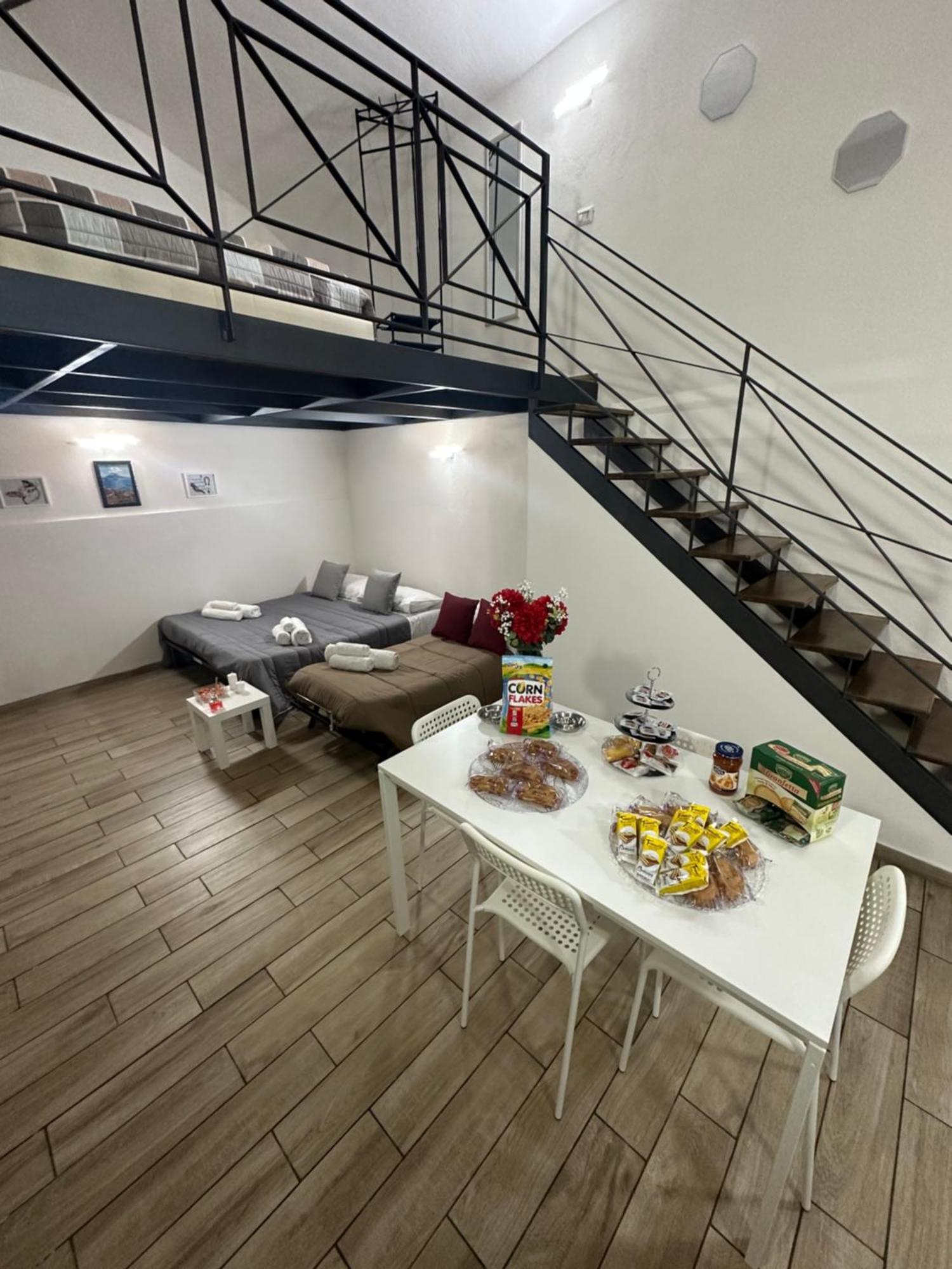 Aurora House Appartamento Napoli